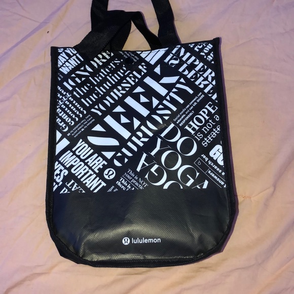 Real Lululemon bag - Picture 2 of 3
